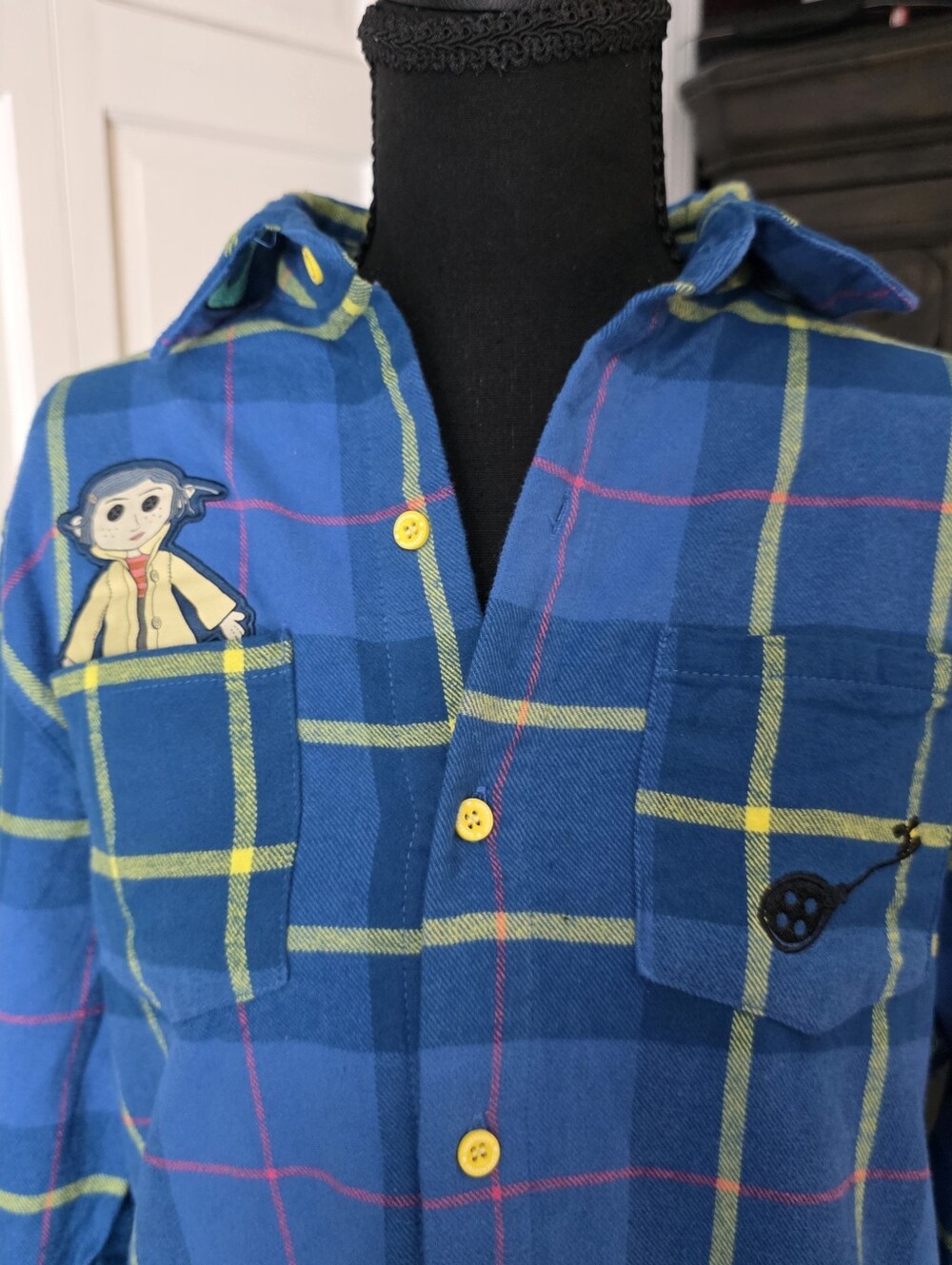 Coraline x Cakeworthy Plaid Button Down Shirt M Blue Flannel - Picture 5 of 11